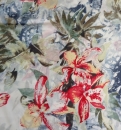 Chiffon mit bunten Blumen 